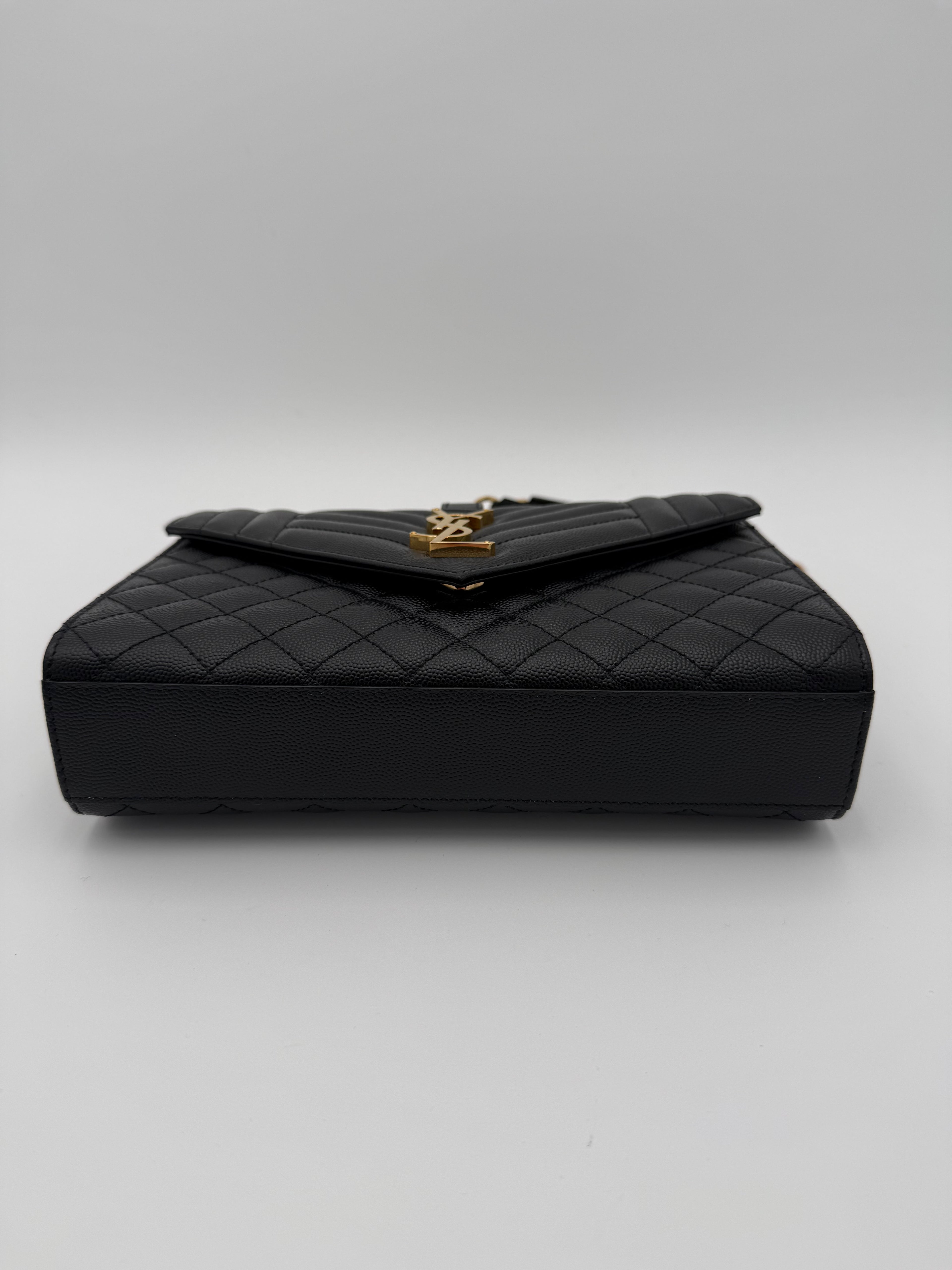 Saint Laurent Borsa Envelope Media a Tracolla in Pelle Nera - Mercatino di Ninni