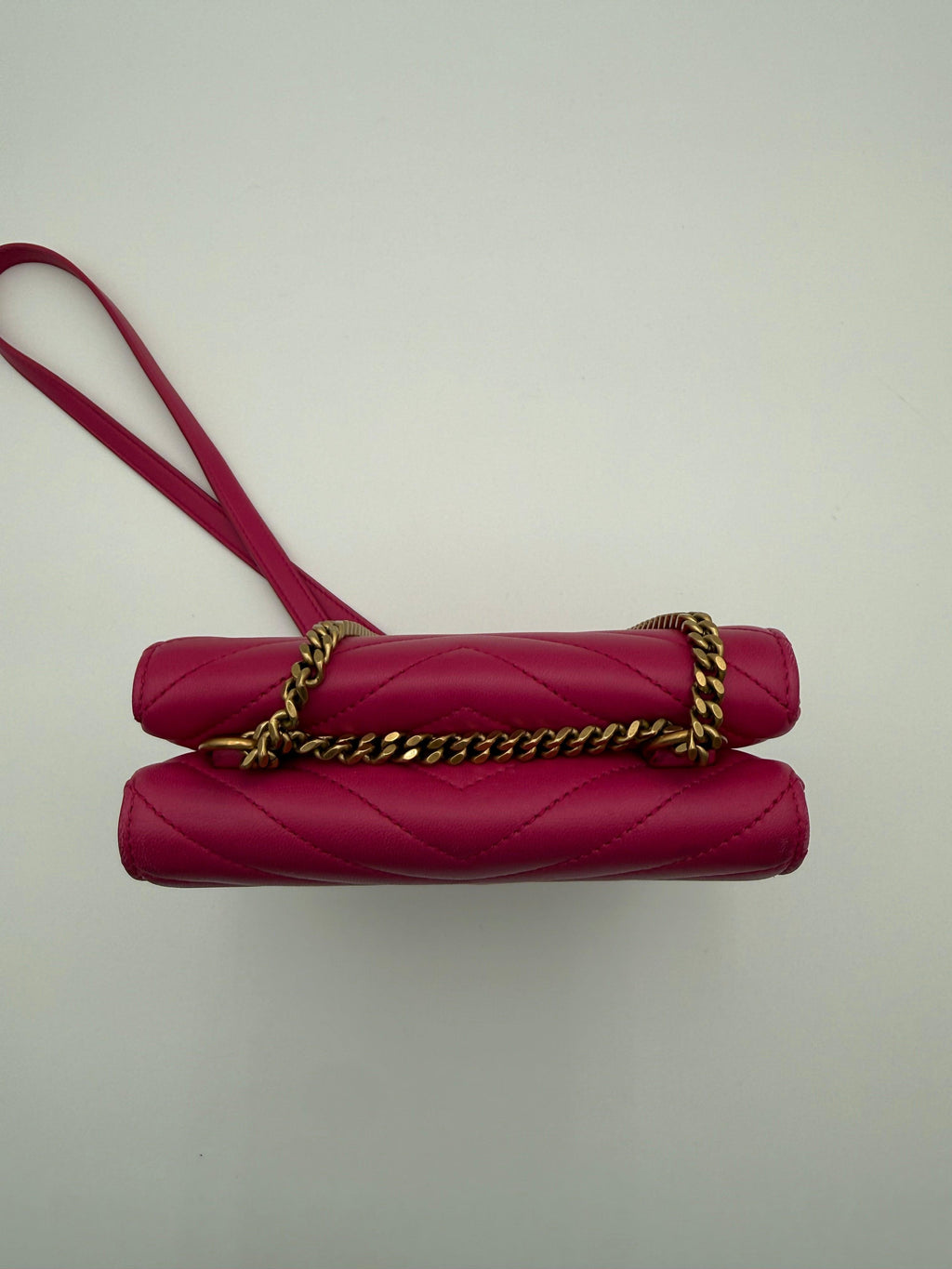 Saint Laurent Borsa a Tracolla Monogram Matelassé in Pelle Fucsia