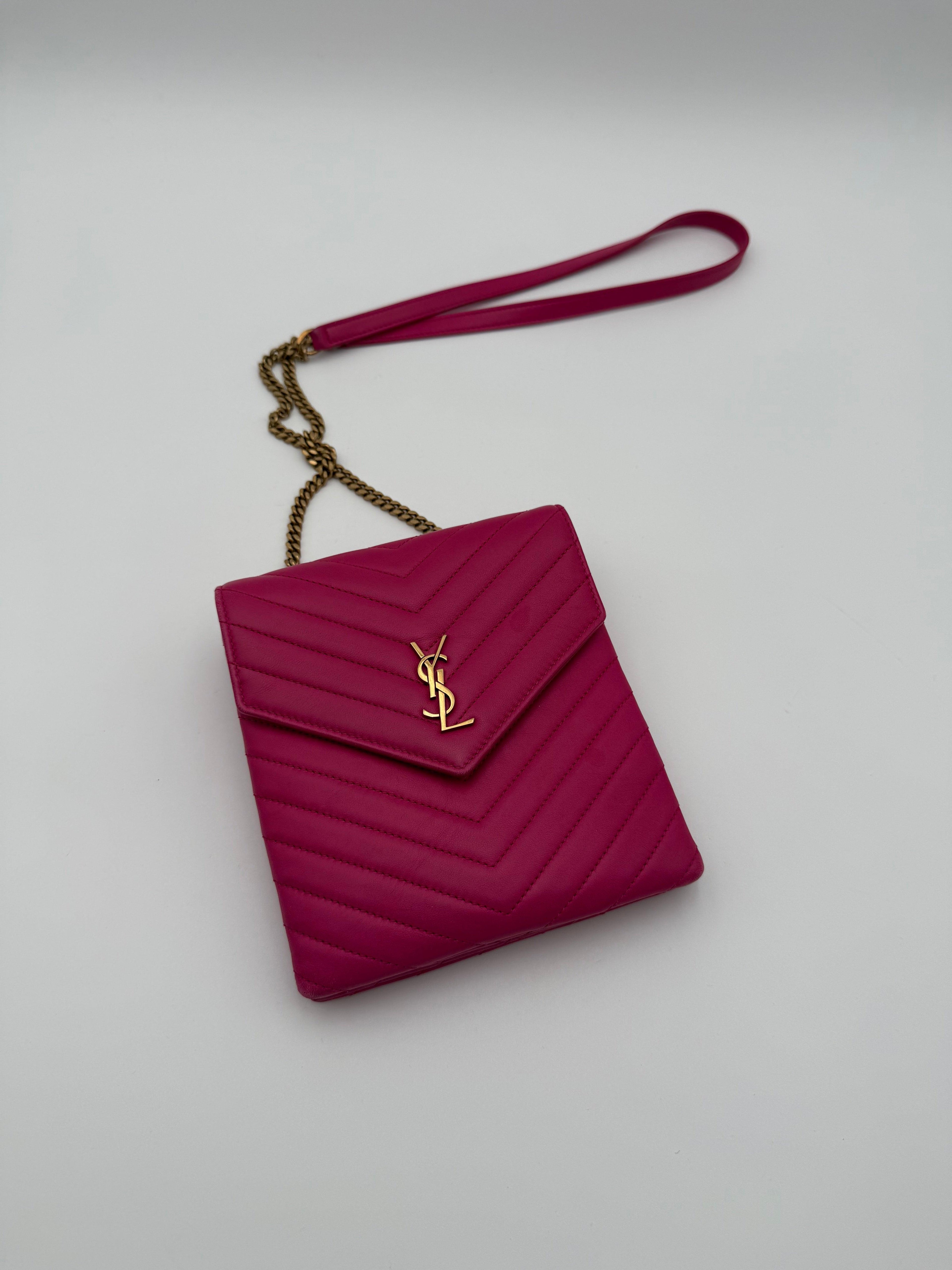 Saint Laurent Borsa a Tracolla Monogram Matelassé in Pelle Fucsia
