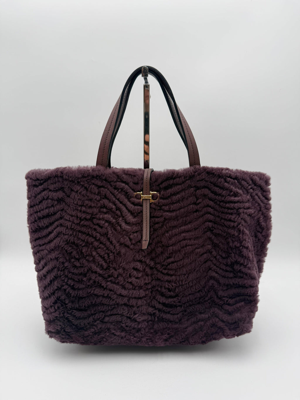 Salvatore Ferragamo Borsa Tote in Shearling Bordeaux Viola Prugna - Mercatino di Ninni