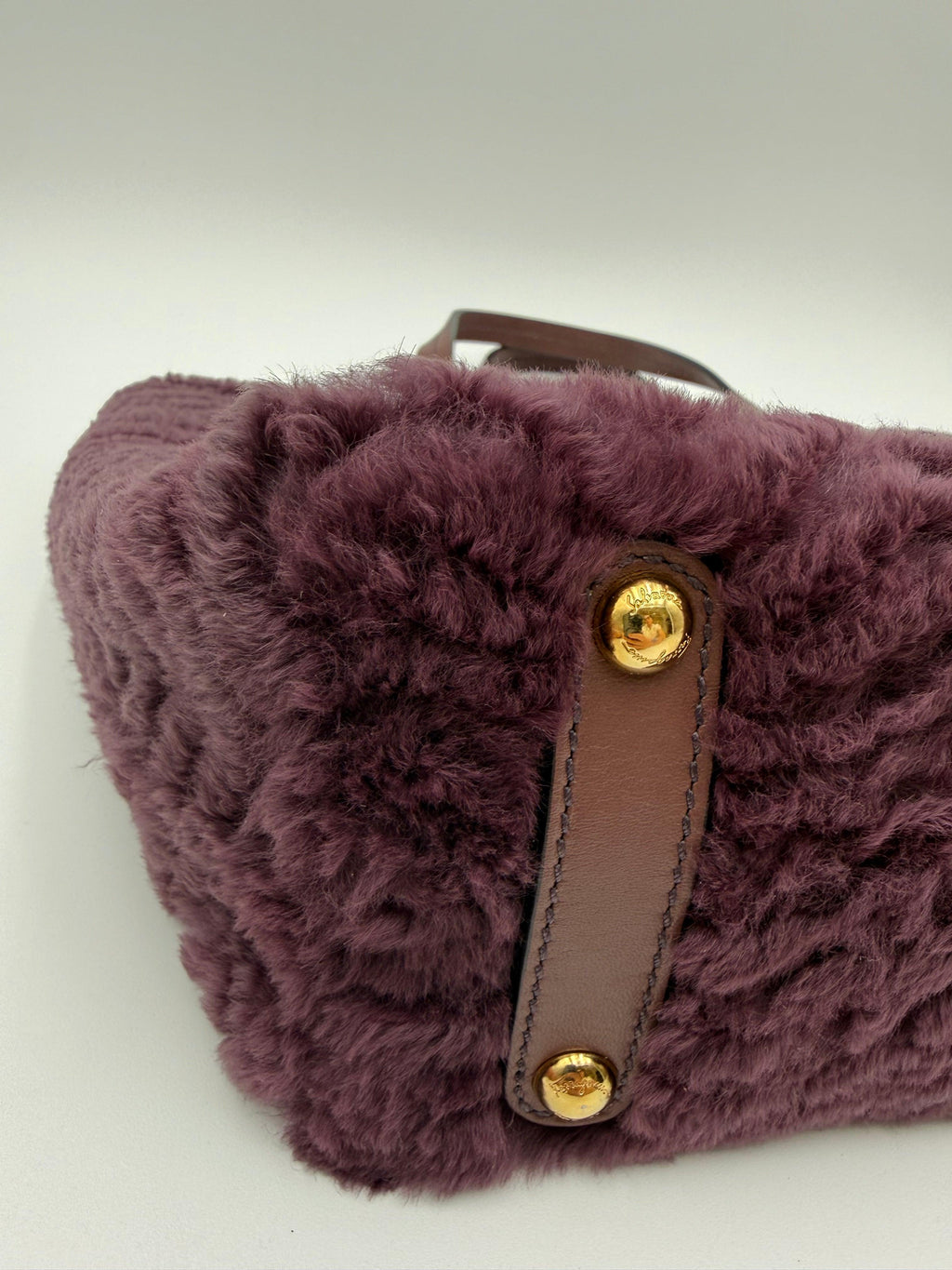 Salvatore Ferragamo Borsa Tote in Shearling Bordeaux Viola Prugna - Mercatino di Ninni