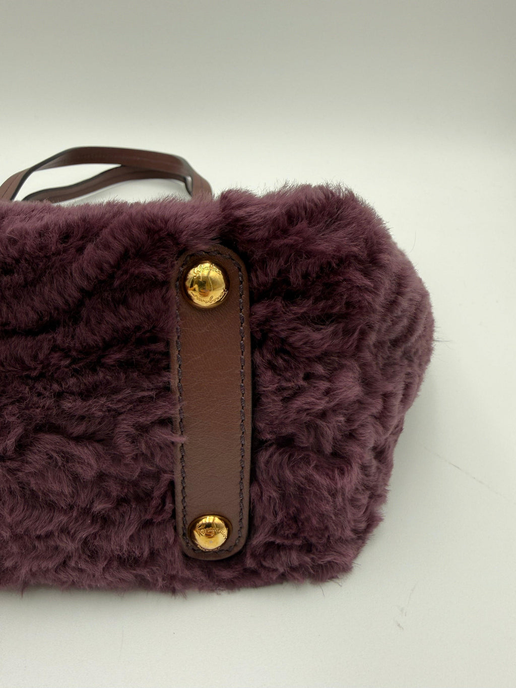 Salvatore Ferragamo Borsa Tote in Shearling Bordeaux Viola Prugna - Mercatino di Ninni