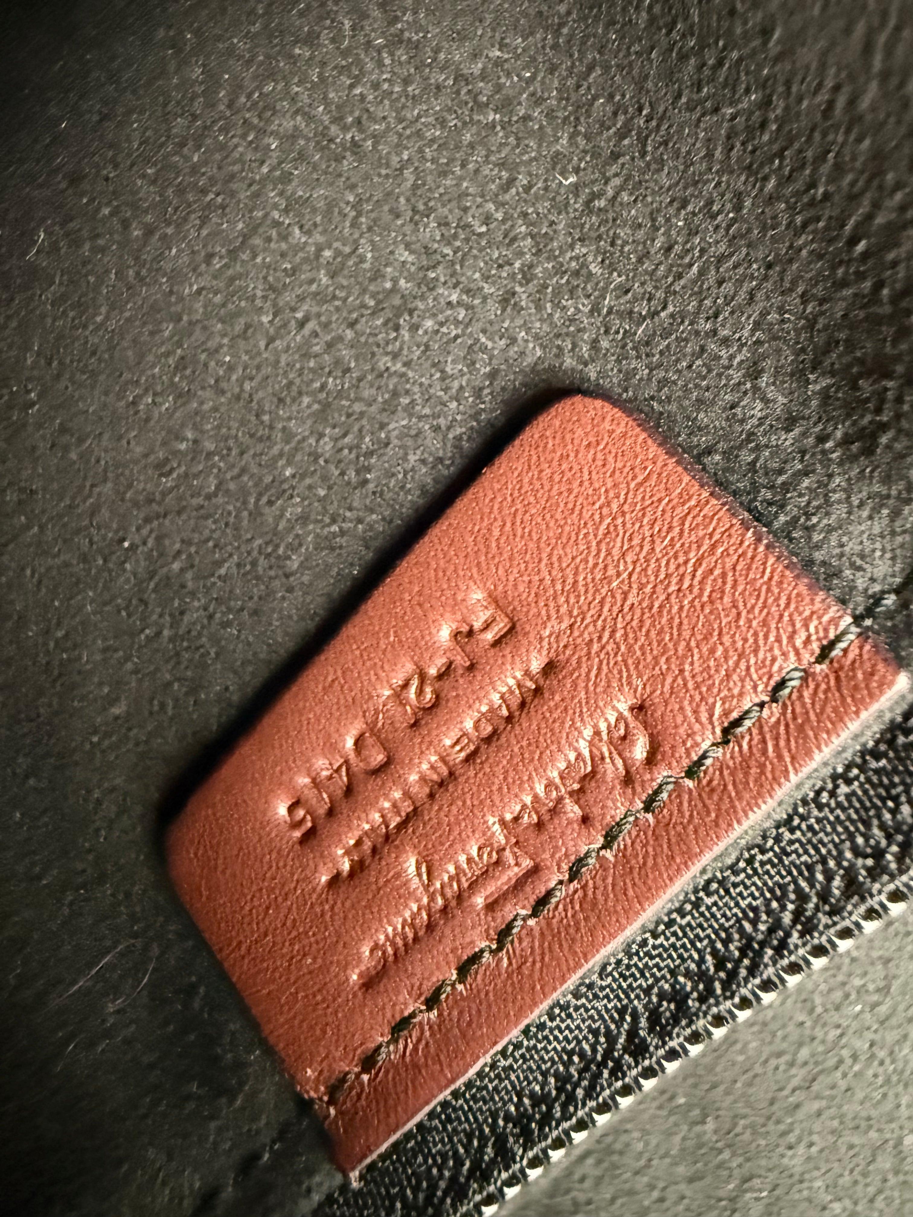 Salvatore Ferragamo Borsa Tote in Shearling Bordeaux Viola Prugna - Mercatino di Ninni