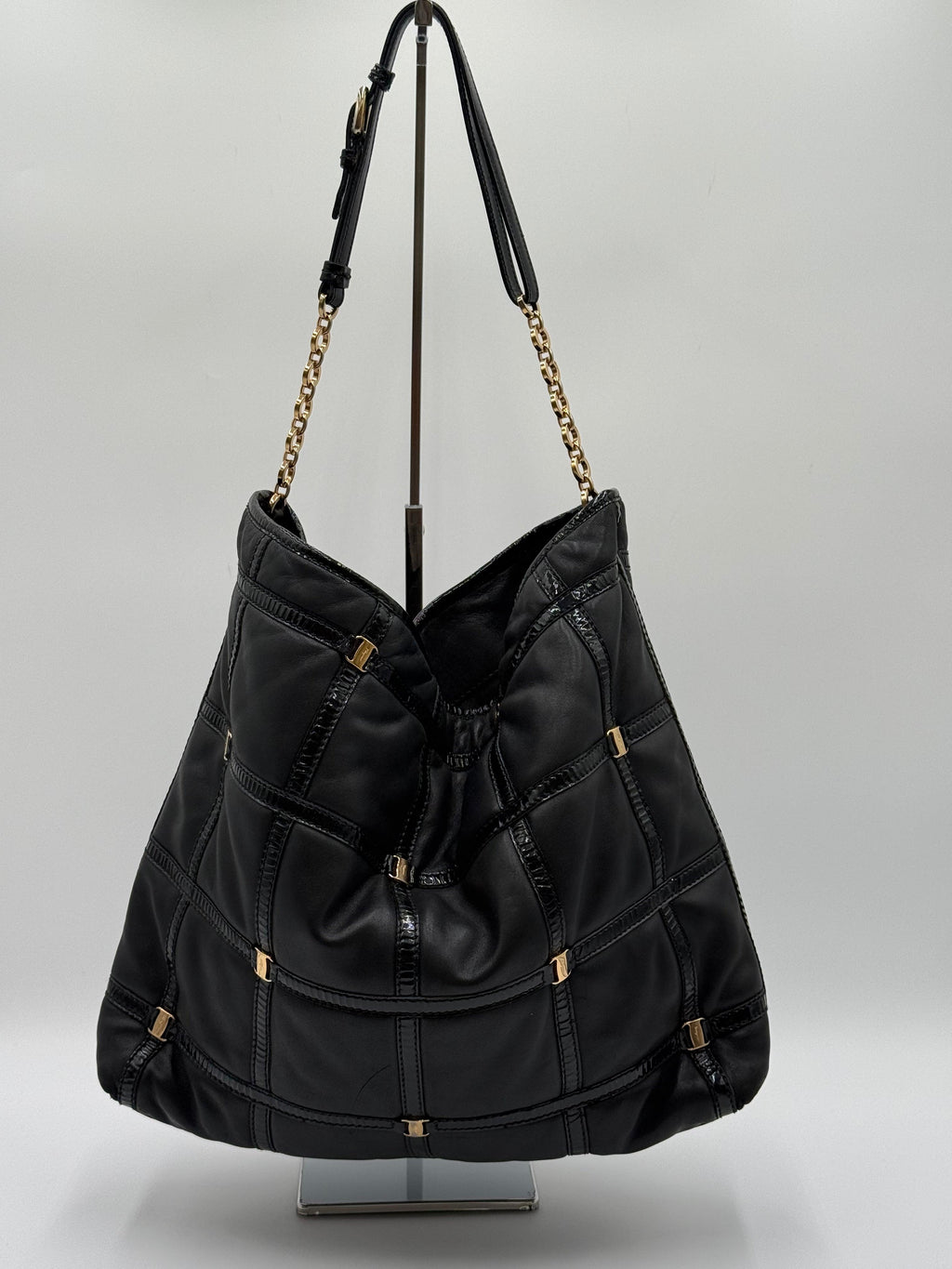 Salvatore Ferragamo Borsa Vintage in Pelle di Nappa Nera - Mercatino di Ninni