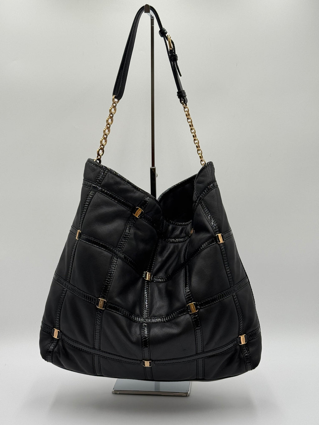 Salvatore Ferragamo Borsa Vintage in Pelle di Nappa Nera - Mercatino di Ninni