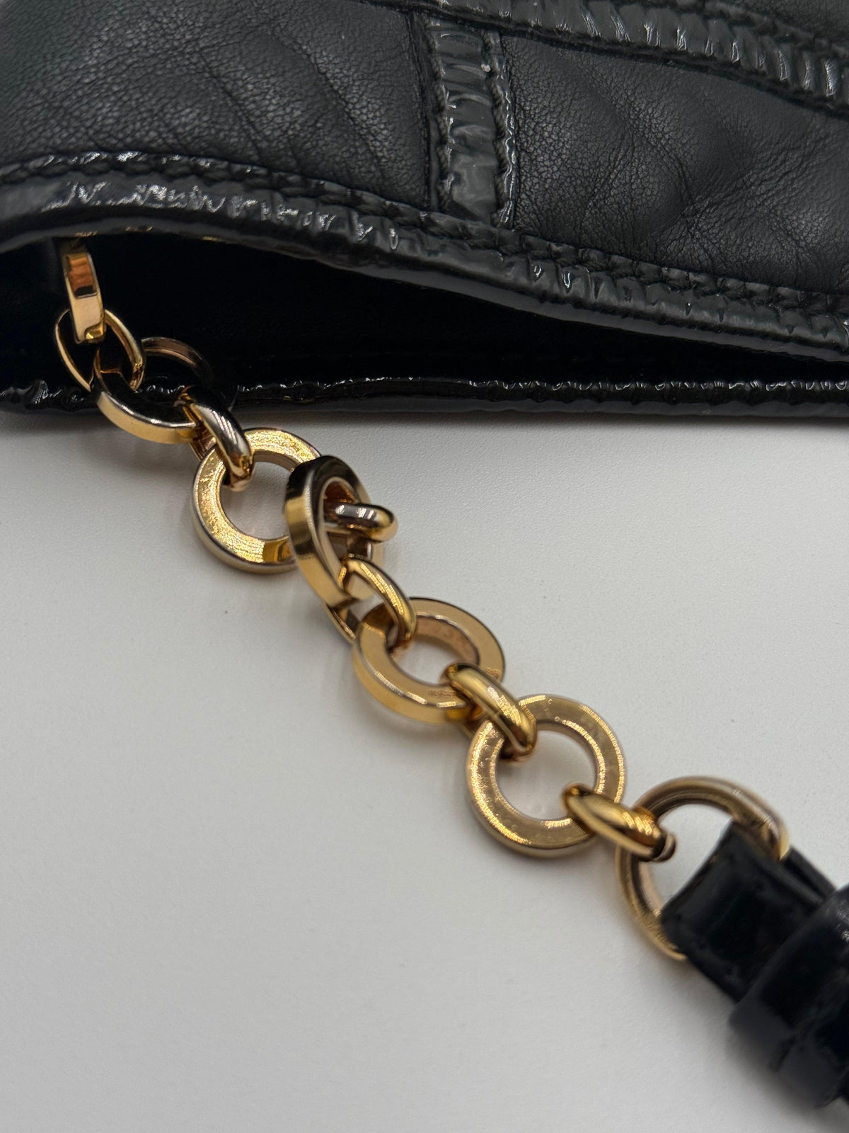 Salvatore Ferragamo Borsa Vintage in Pelle di Nappa Nera - Mercatino di Ninni