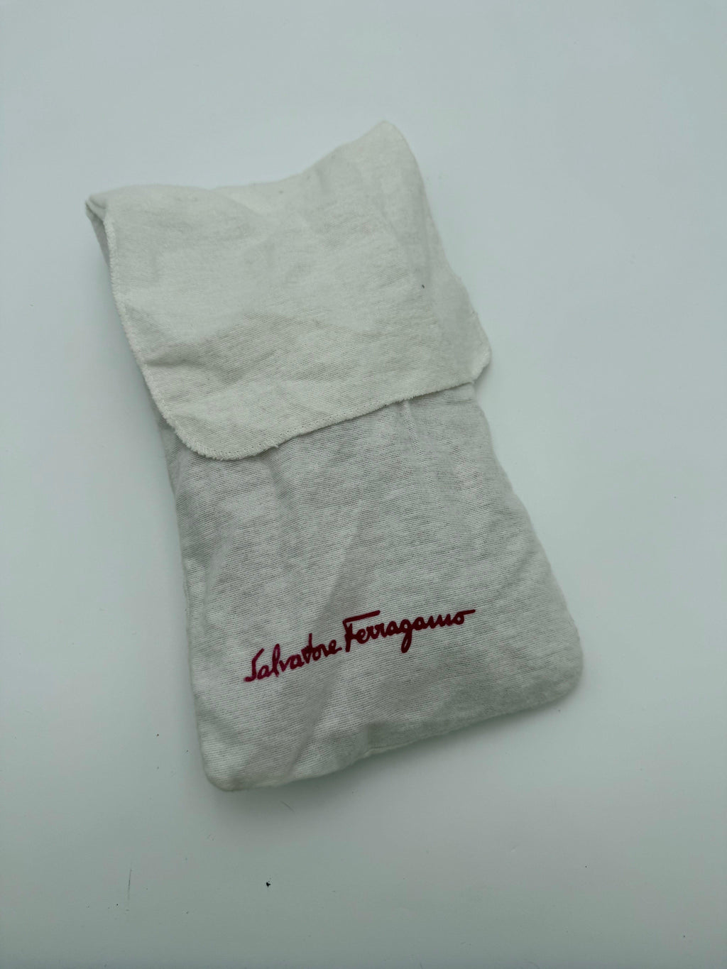 Salvatore Ferragamo Pochette Vintage in Pelle Fucsia - Mercatino di Ninni