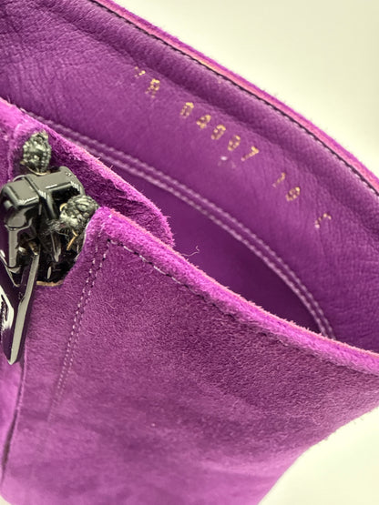 Salvatore Ferragamo Stivaletti Modello "Bolgheri" Cut-Out Bootie in Pelle Scamosciata Viola Salvatore Ferragamo