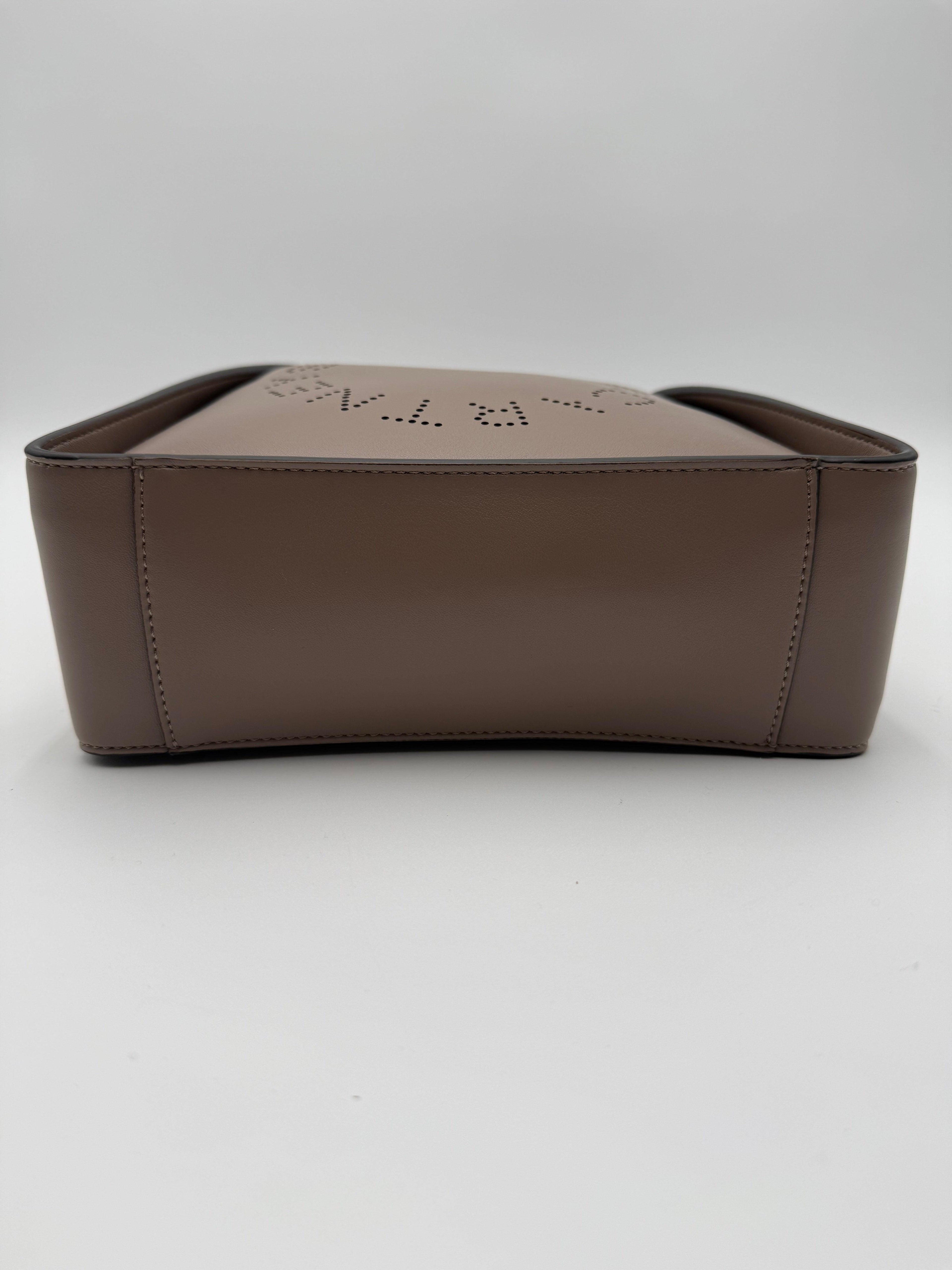 Stella McCartney Borsa Mini Tracolla con Logo Stella in Eco-Pelle Tortora - Mercatino di Ninni