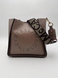 Stella McCartney Borsa Mini Tracolla con Logo Stella in Eco-Pelle Tortora - Mercatino di Ninni