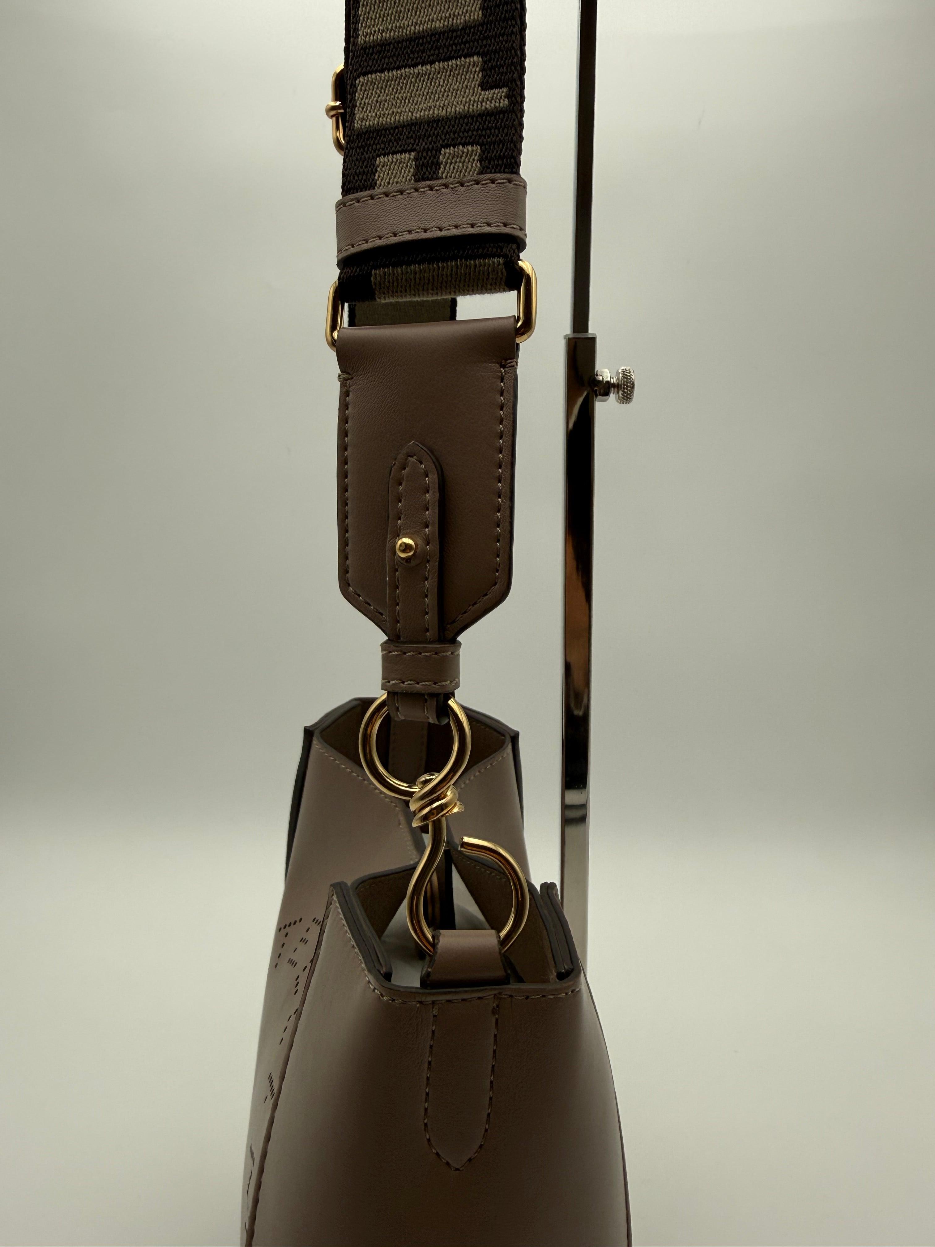 Stella McCartney Borsa Mini Tracolla con Logo Stella in Eco-Pelle Tortora - Mercatino di Ninni