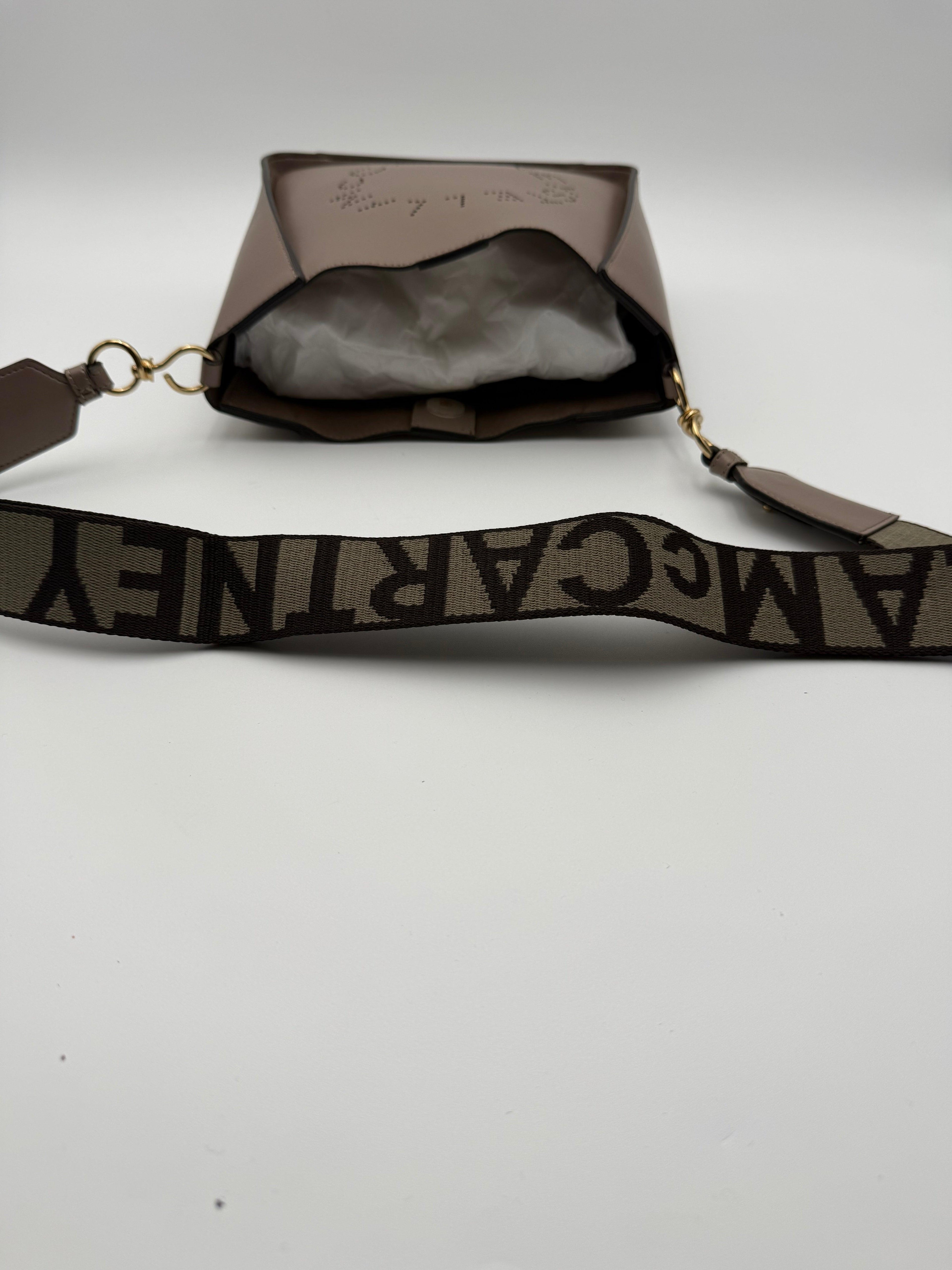 Stella McCartney Borsa Mini Tracolla con Logo Stella in Eco-Pelle Tortora - Mercatino di Ninni