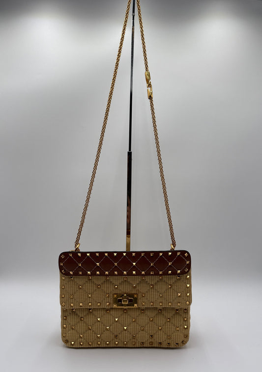Valentino Garavani Rockstud Spike Borsa in Raffia e Pelle Valentino Garavani