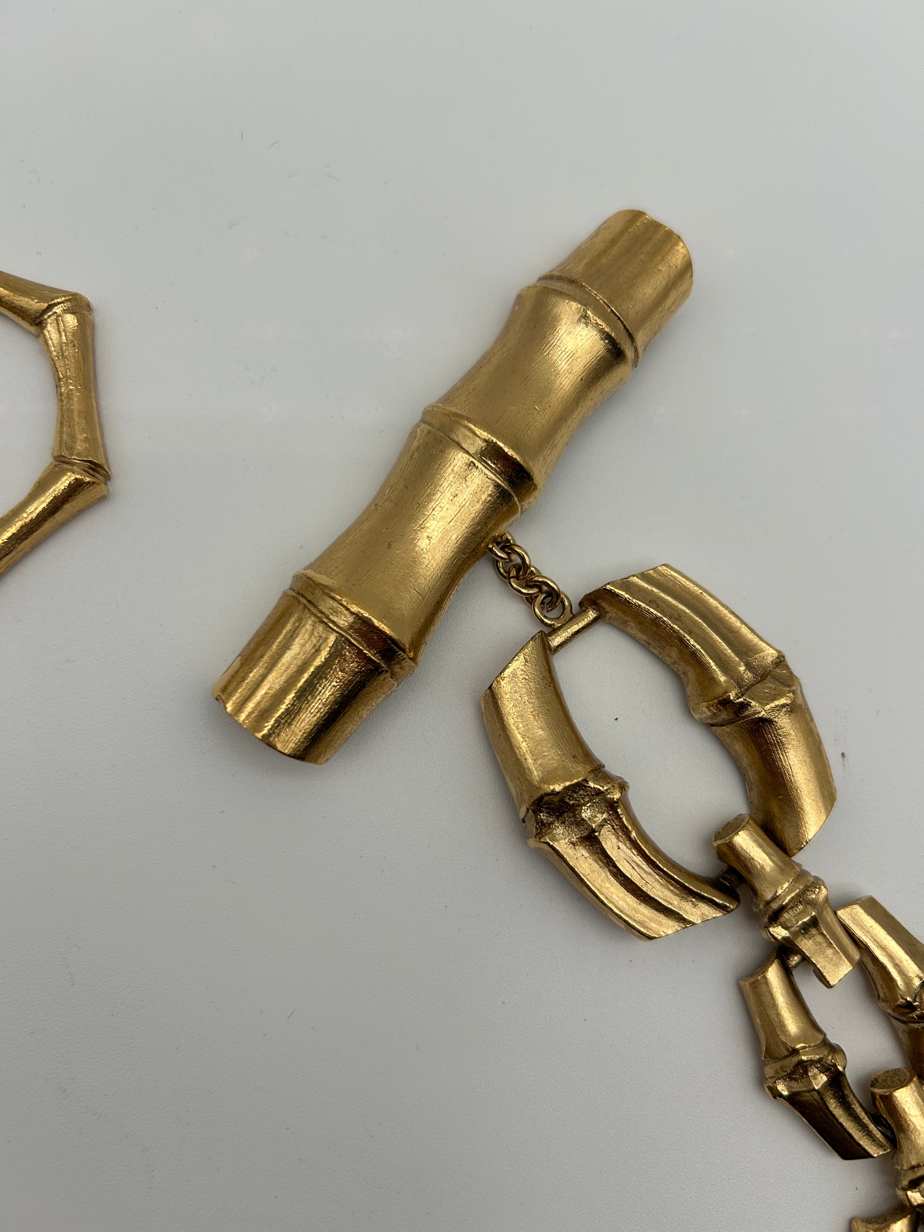 Yves Saint Laurent Cintura a Catena Metallo Oro Yves Saint Laurent